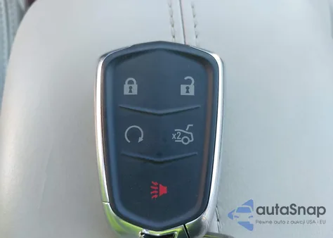 2015 Cadillac Xts Platinum z USA, uszkodzony, nr VIN 2G61S5S32F9143892